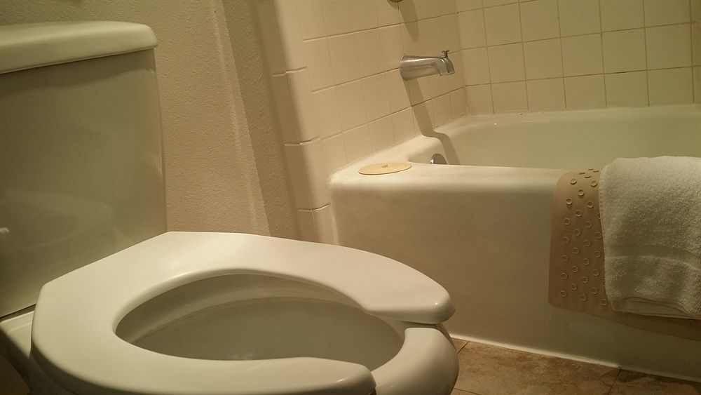 Guest House Inn Medical District Near Texas Tech Univ 拉伯克 外观 照片