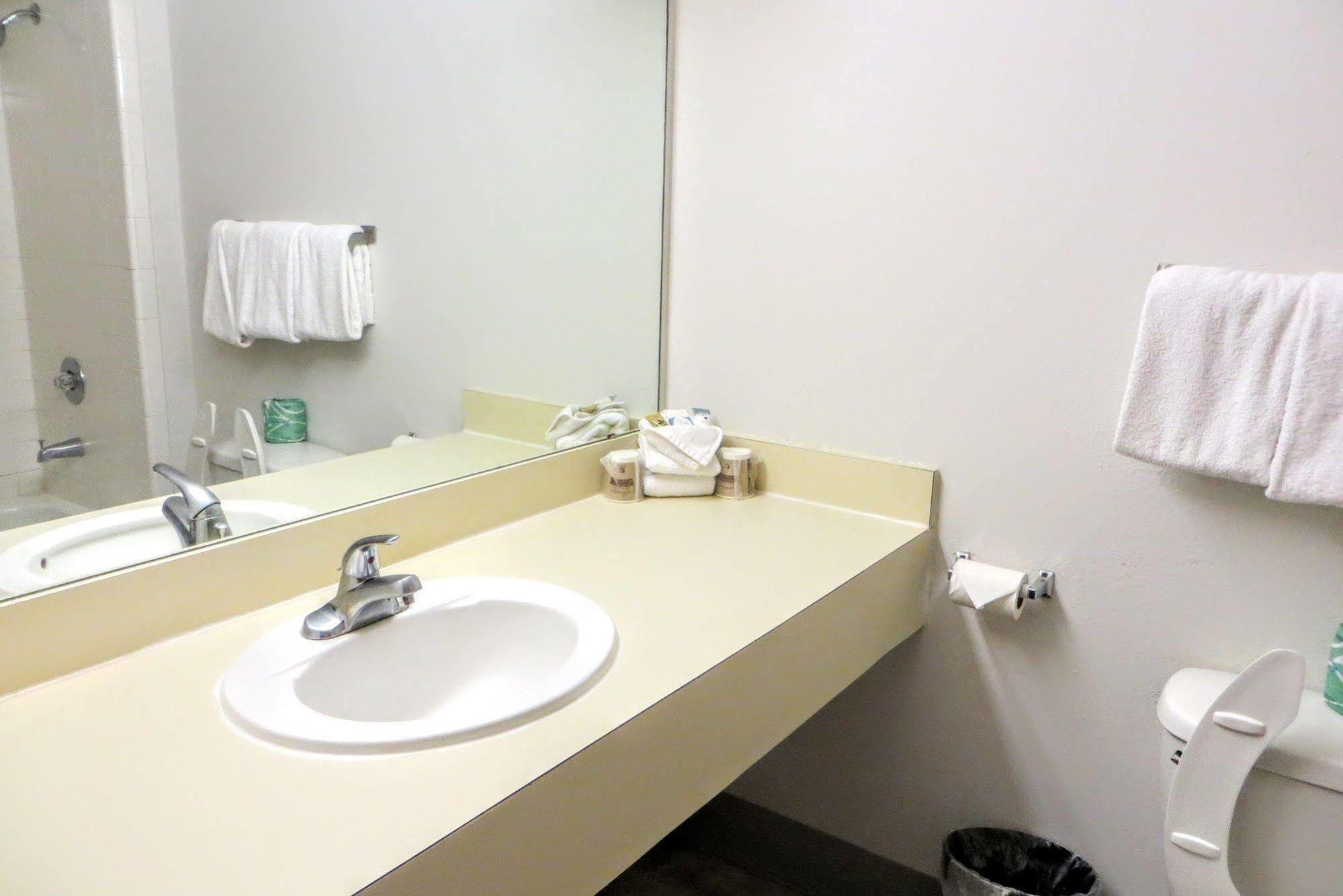 Guest House Inn Medical District Near Texas Tech Univ 拉伯克 外观 照片