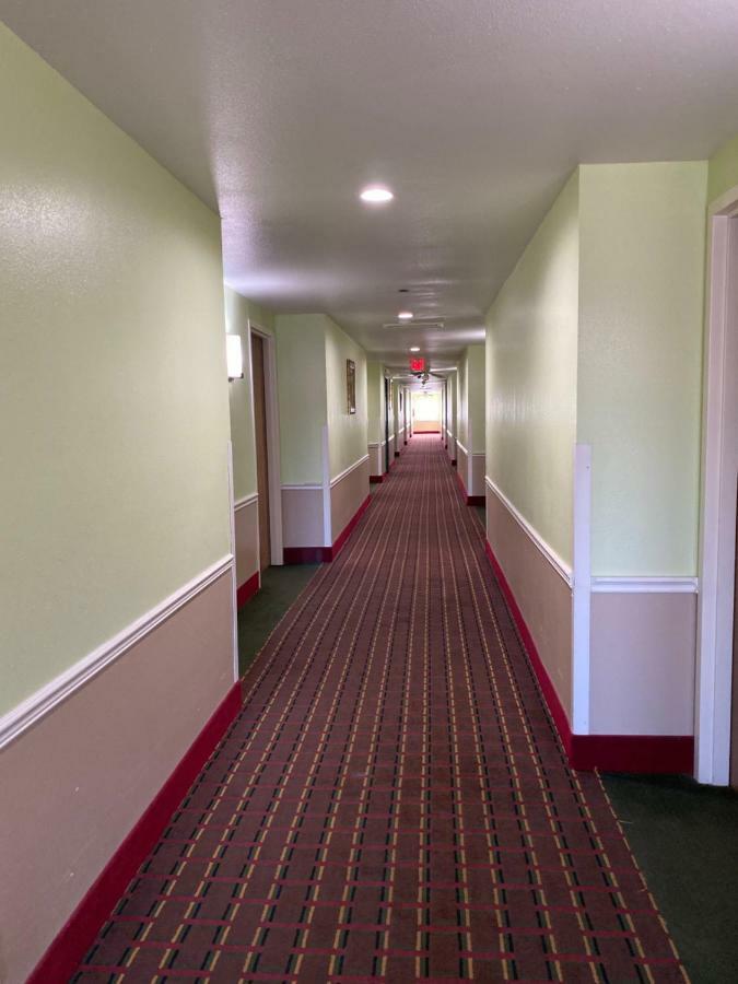 Guest House Inn Medical District Near Texas Tech Univ 拉伯克 外观 照片